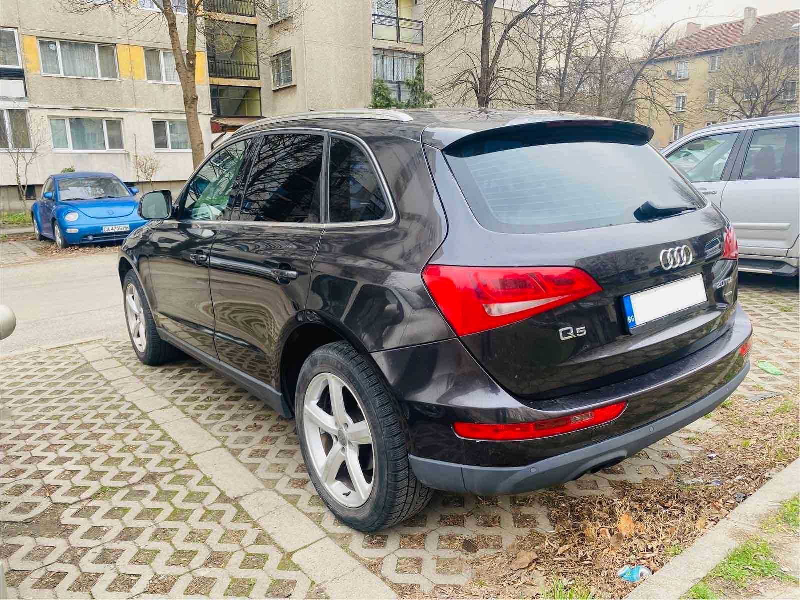 Продавам Audi Q5