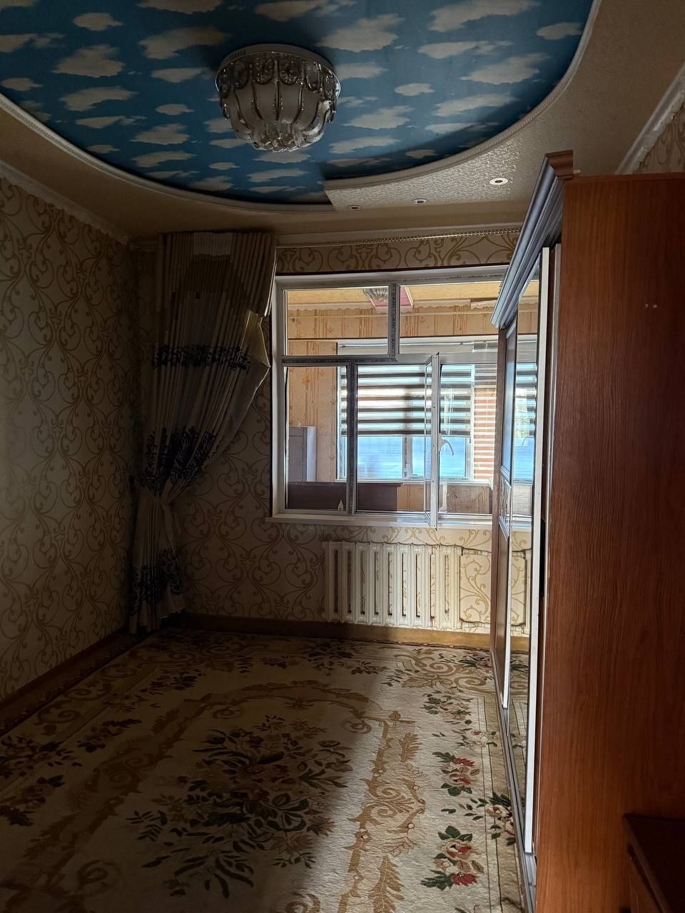 Срочно сотилади квартира