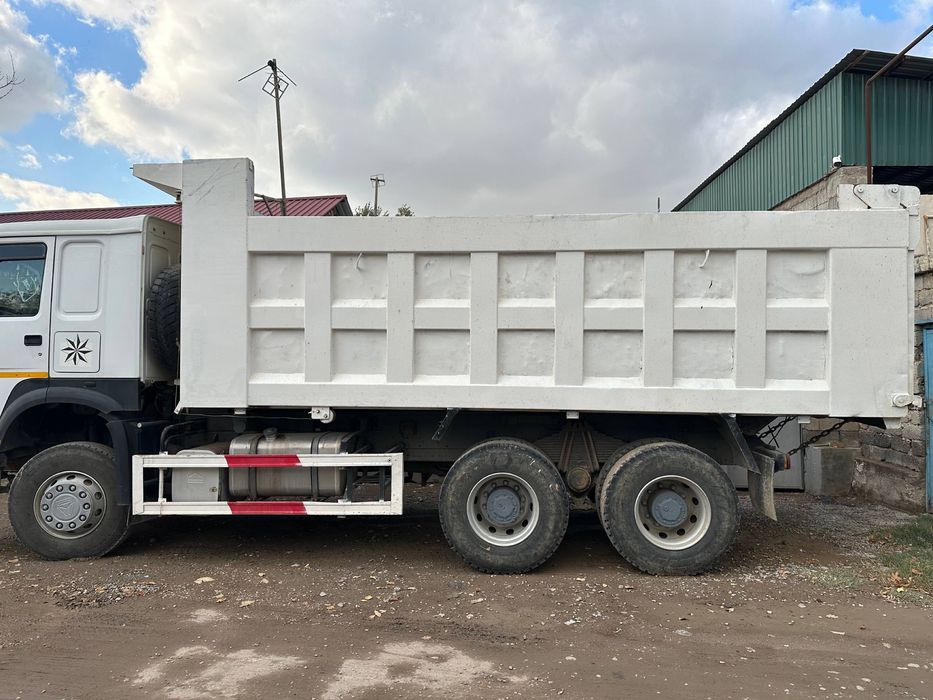 Howo samasval 2013 Holati zor balon xolati 80% dizel