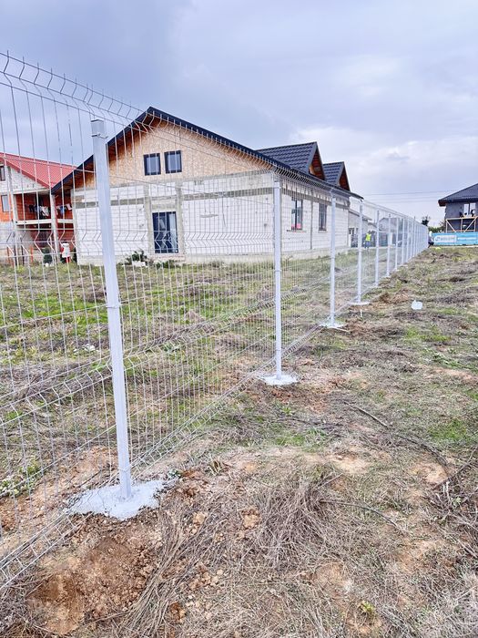 Executam garduri si porti din plasa bordurata sipca metalica