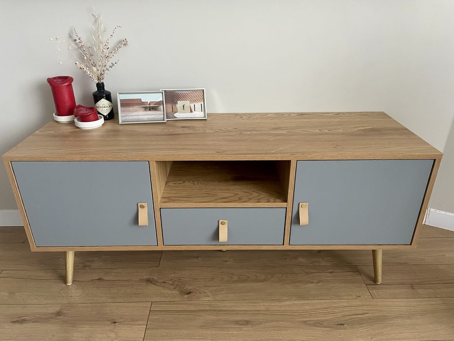 Шкаф за телевизор