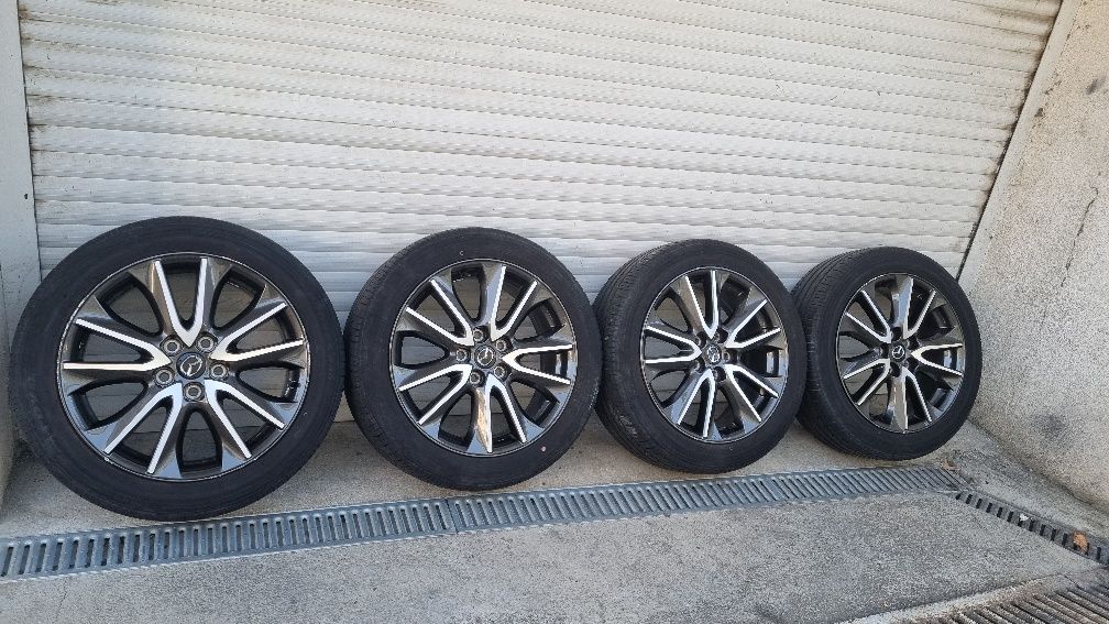 Jante Mazda Bicolore R18 5x114,3 cu anvelope vară 215/50R18 foarte bun