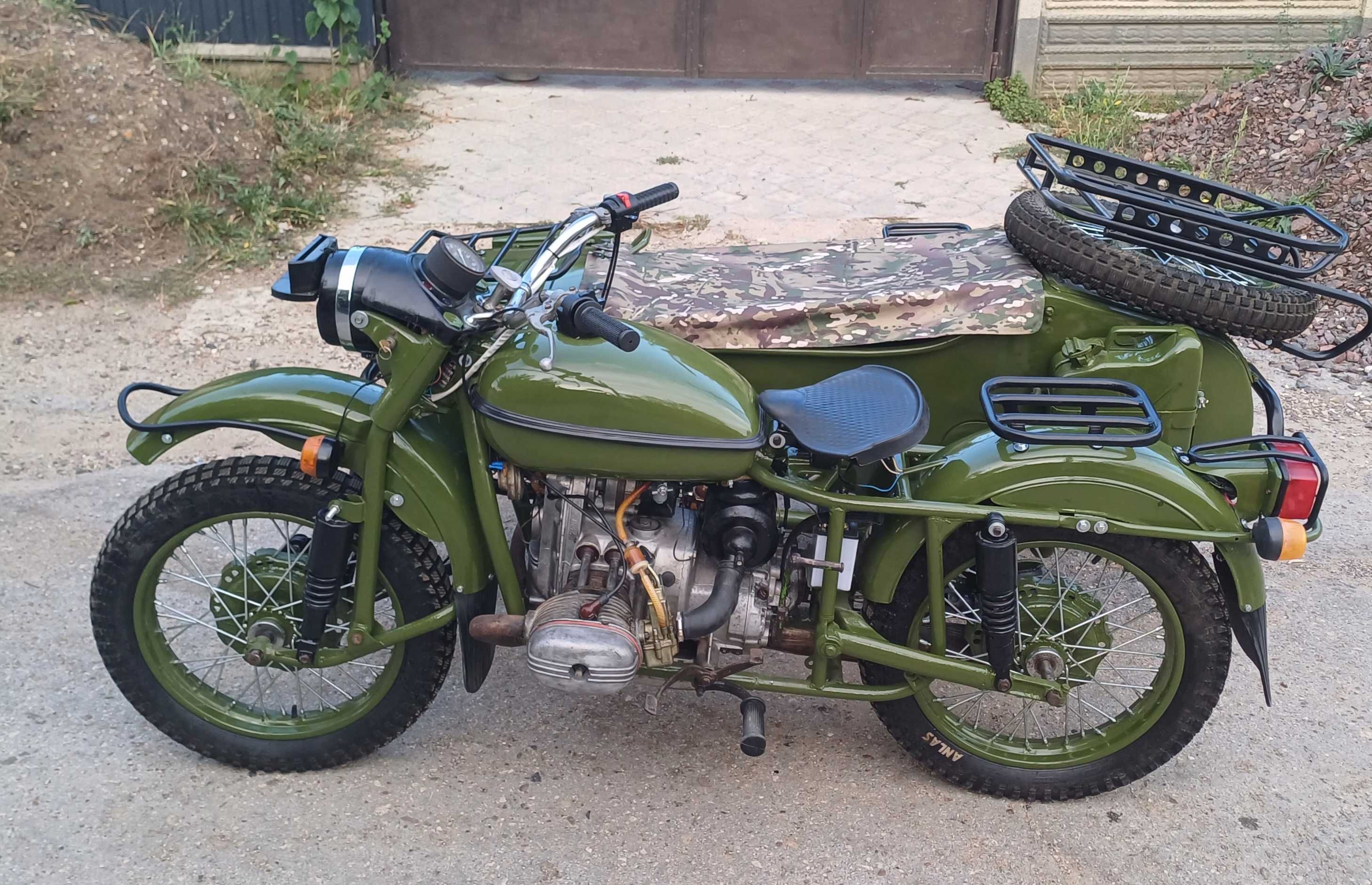 URAL  -Military 2WD