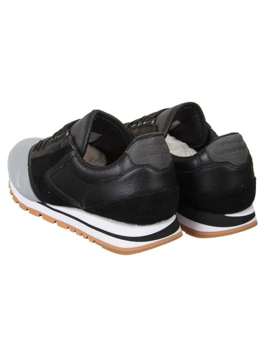 Adidasi Brooks Chariot marimea 41 si 42.5 -LICHIDARE STOC-