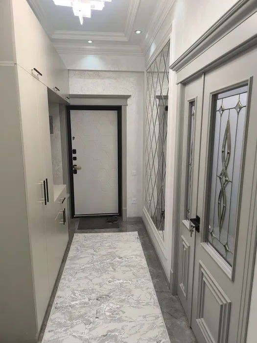 Чилонзор тумани Новза метро якинида кизларга квартира бор