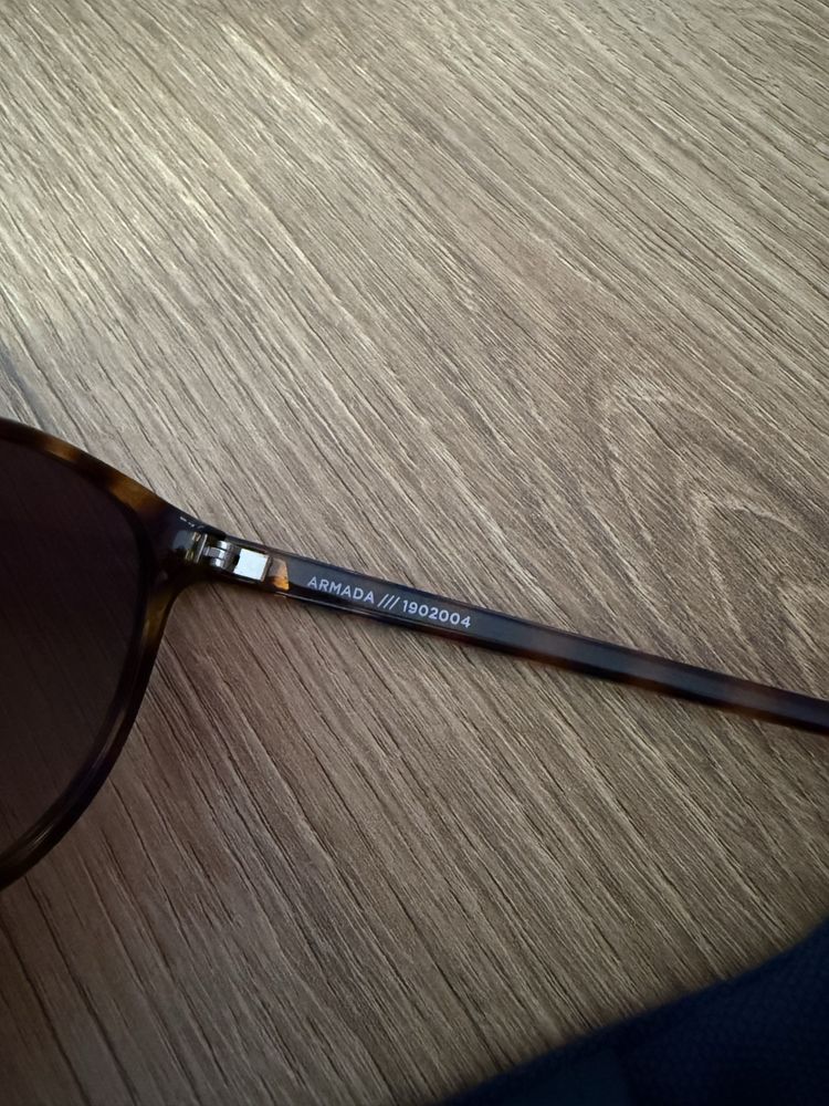 Слънчеви очила Le Specs