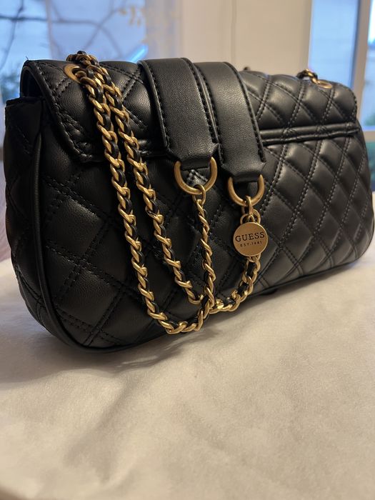 Geanta Guess de umar