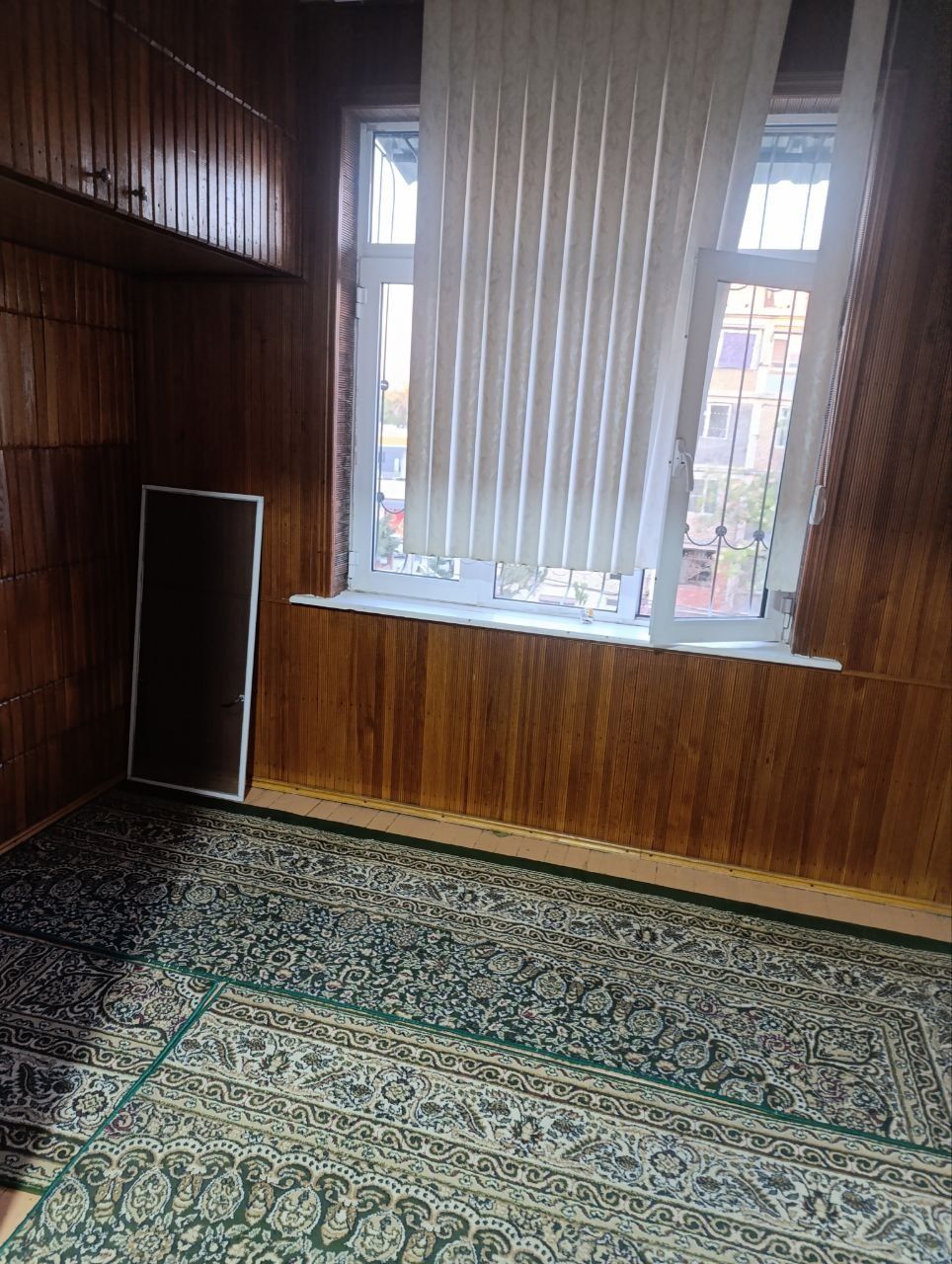 Аренда на долгий срок! Массив куйлюк -5. 3х комн. 4й этаж.