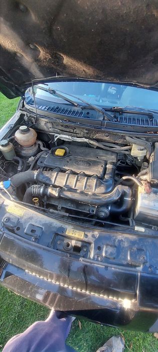 Vând land Rover freelander 2,0 motor BMW td4
