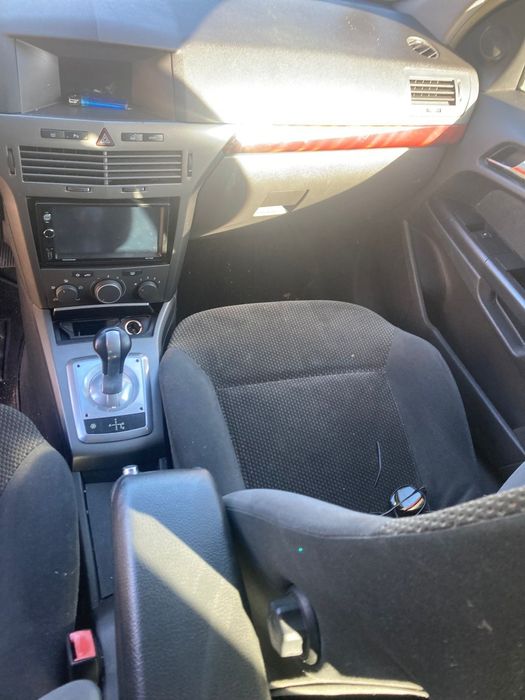 Опел астра на части