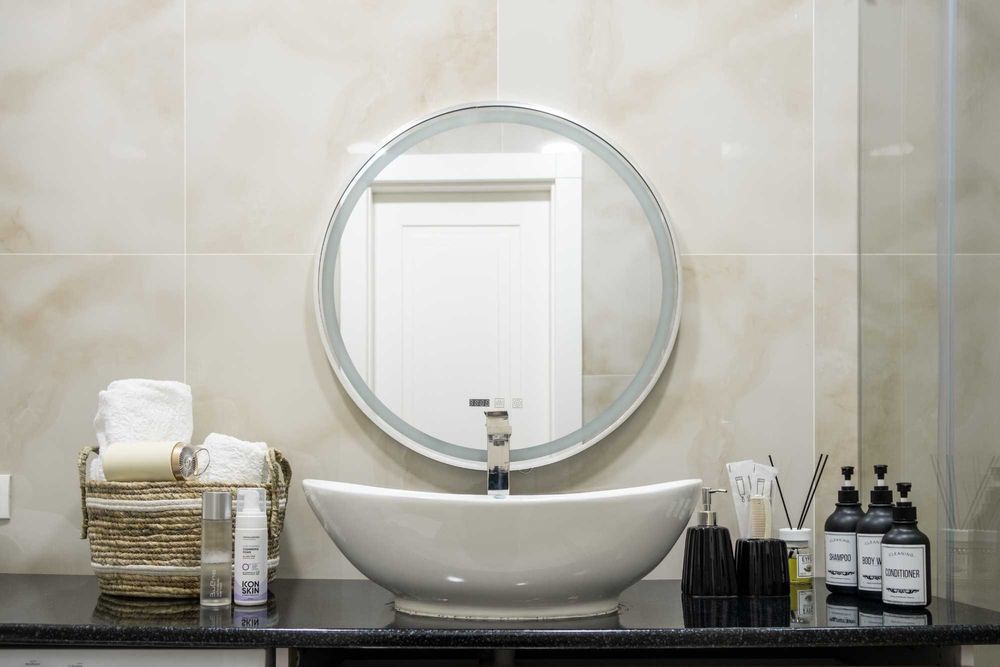 Современная студия в NRG U-Tower с видом на город