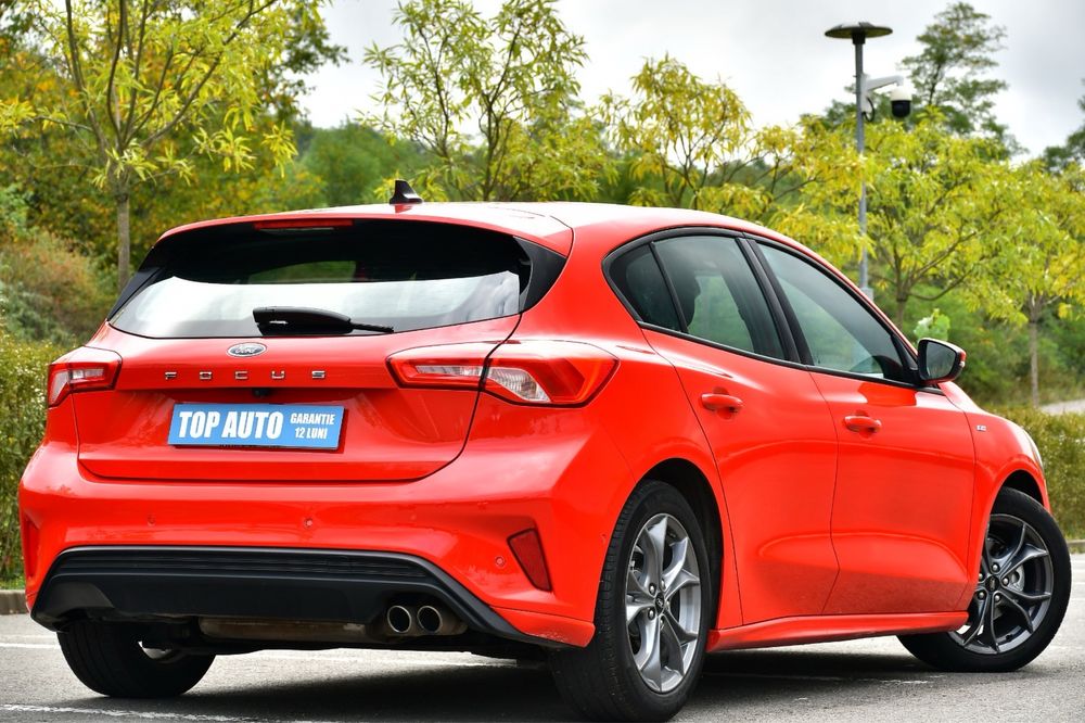 Ford Focus ST-Line Culoare deosebita