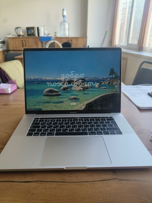 MacBook Pro 2019 core 9 (1 Tr) 16 дюймовый