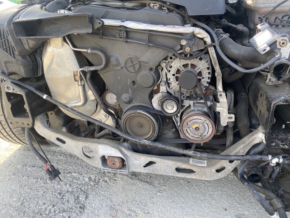 Traversă între  lonjeroane Audi A6 C7 2015