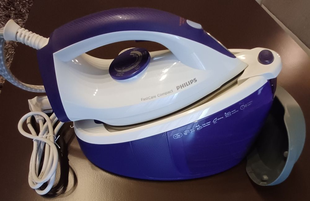 Statie calcat Philips Fast Care Compact