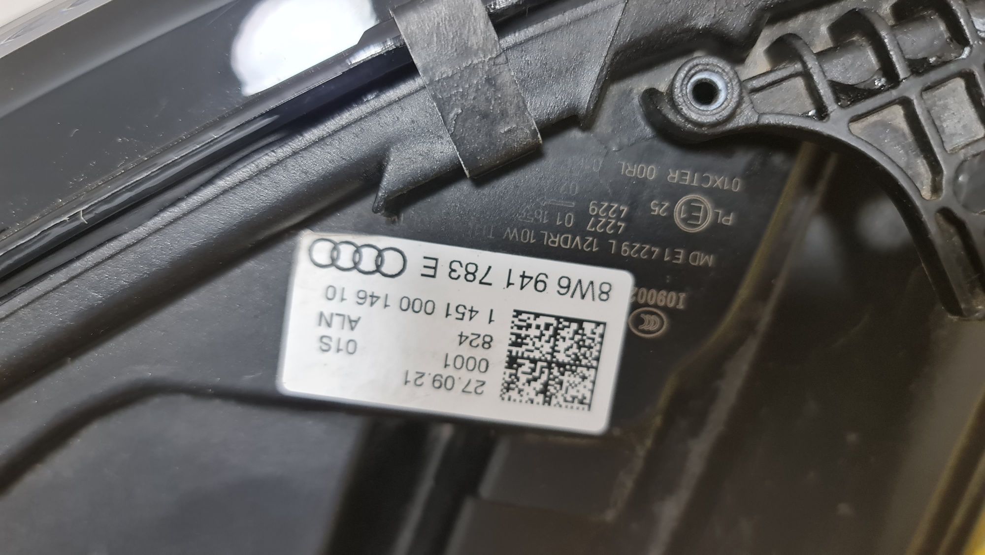 Far full led matrix stanga Audi a5 b9 F5 8w6941783e
Produs original st