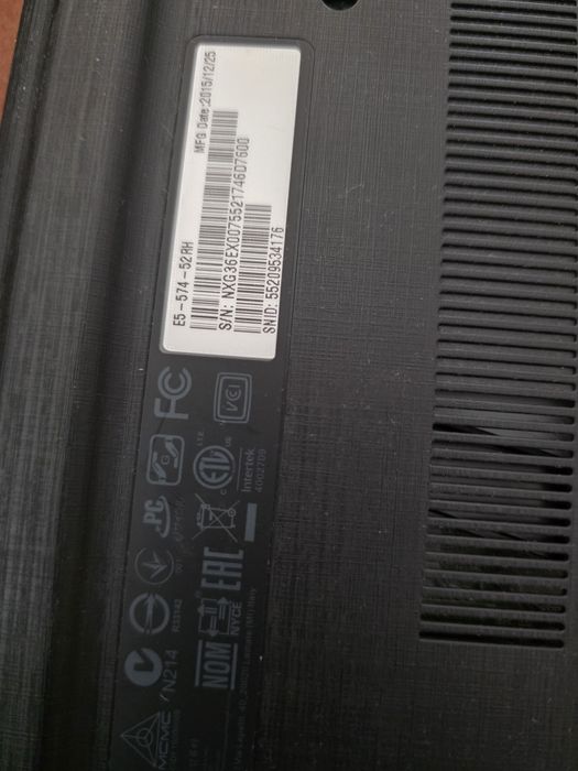 Vand 2 laptopuri  hp  elite book  acer  pt piese