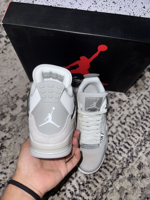 Jordan 4 frozen moments