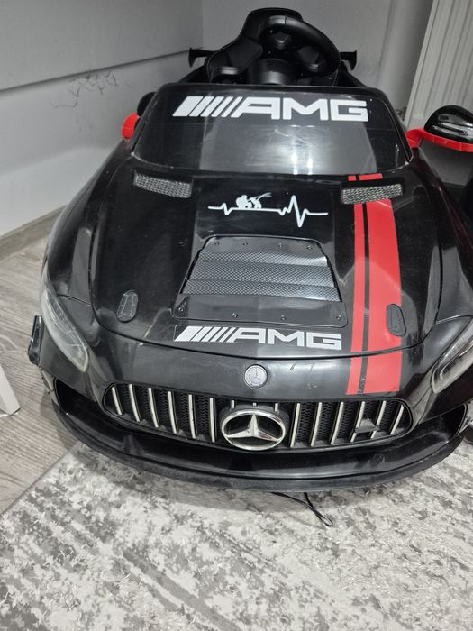 Mașinuța in sare foarte bună aproape nou