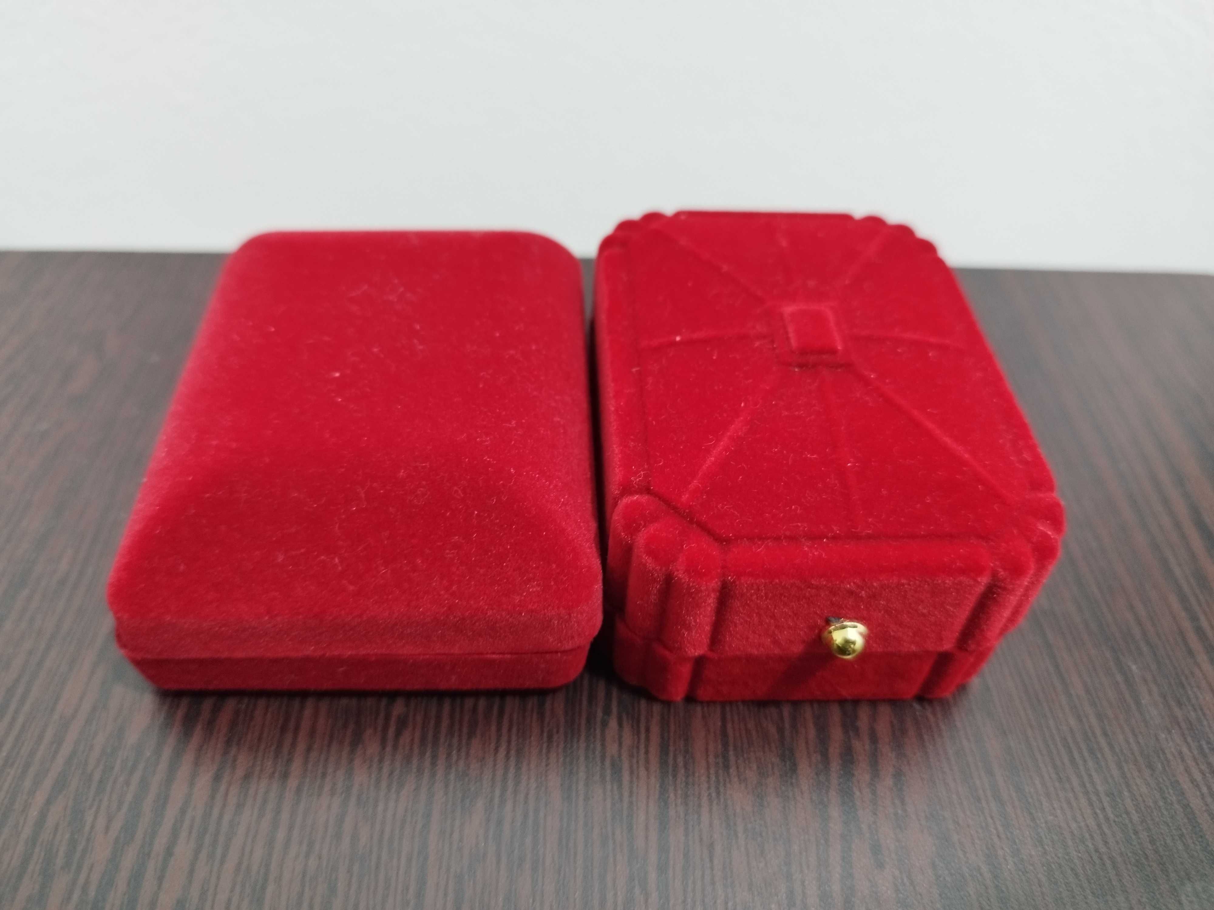 2 Bratari Unisex in cutie ,ideal ptr cadou