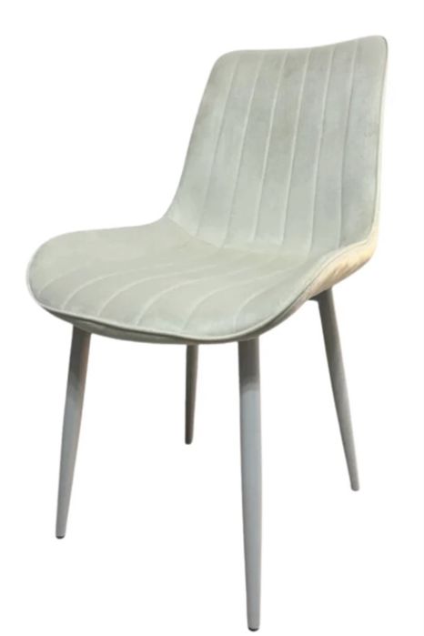 Стол за трапезаря