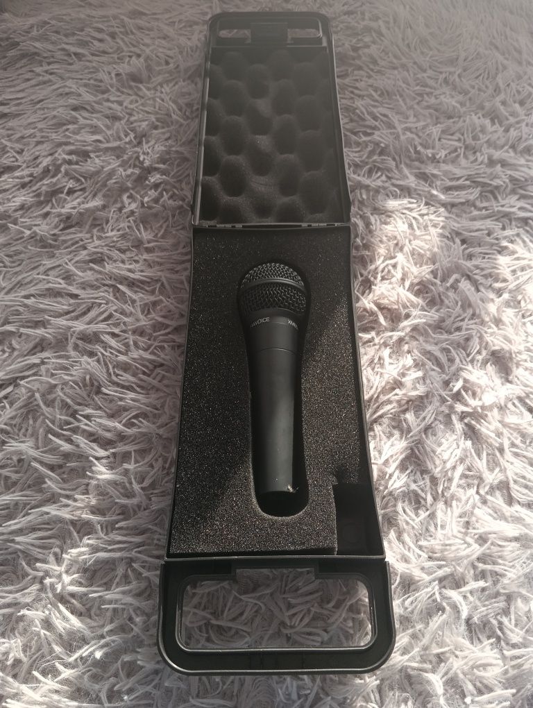 Микрофон Беринджер XM8500