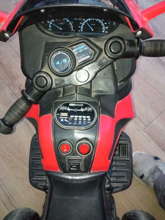 Детски електрически мотор триколка