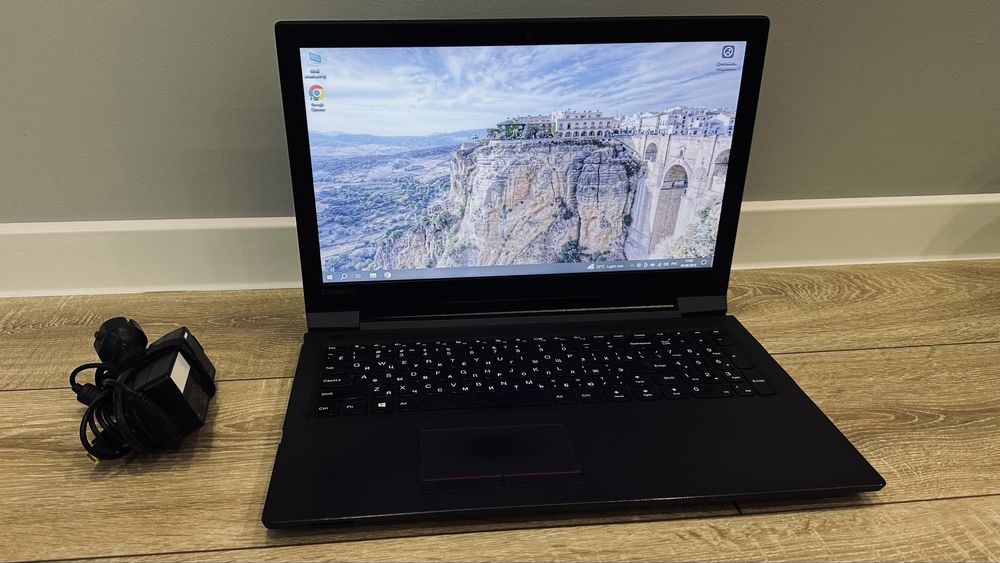 Ноутбук Lenovo Core i3/8GB/SSD+512GB/Видеокарта 4GB