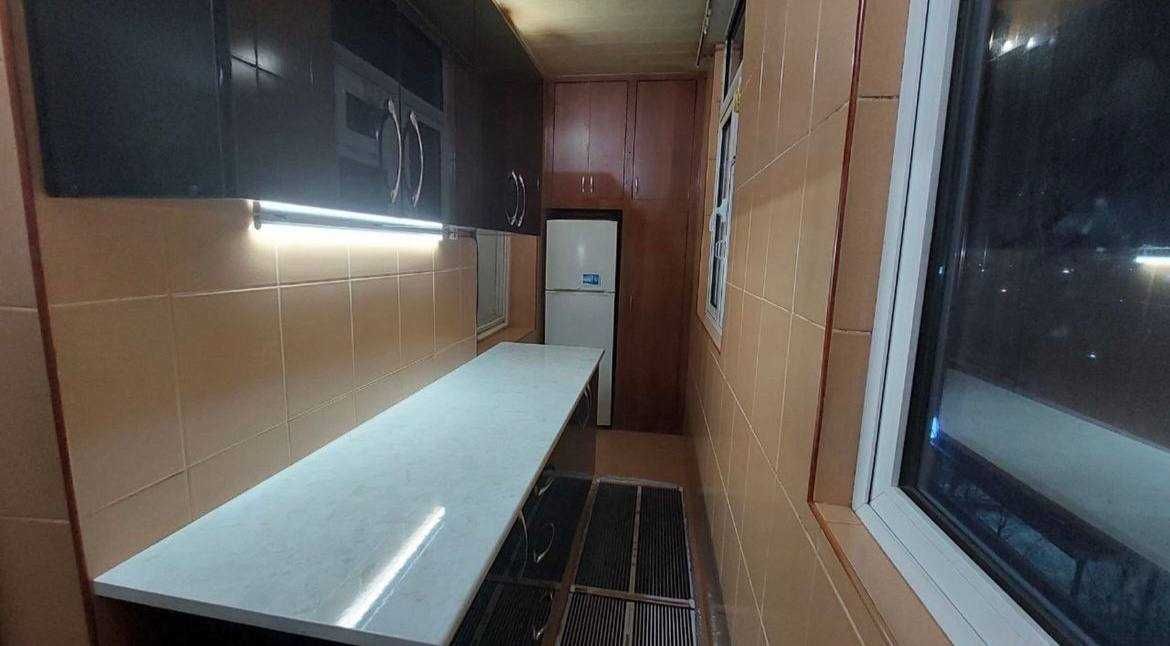 себзар 1/4/4 Галерейка 42м2 , продается квартира