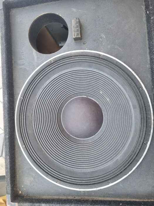 Dynacord f8 difuzor schimbat