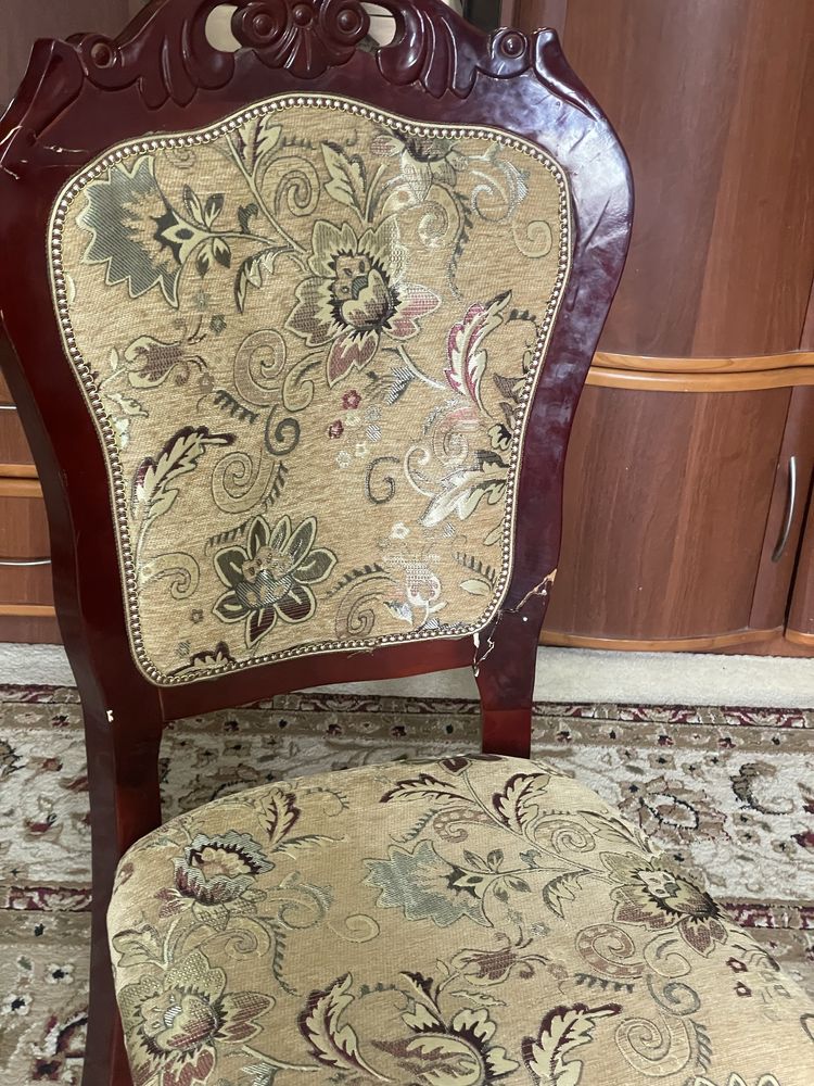 Стенка для зала 3,50 м и стол