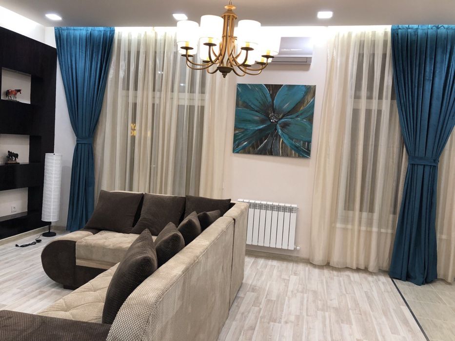 Сдам огромную евро двушку 90м2