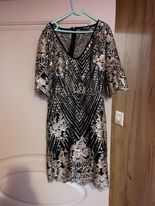 Уникална рокля бижу