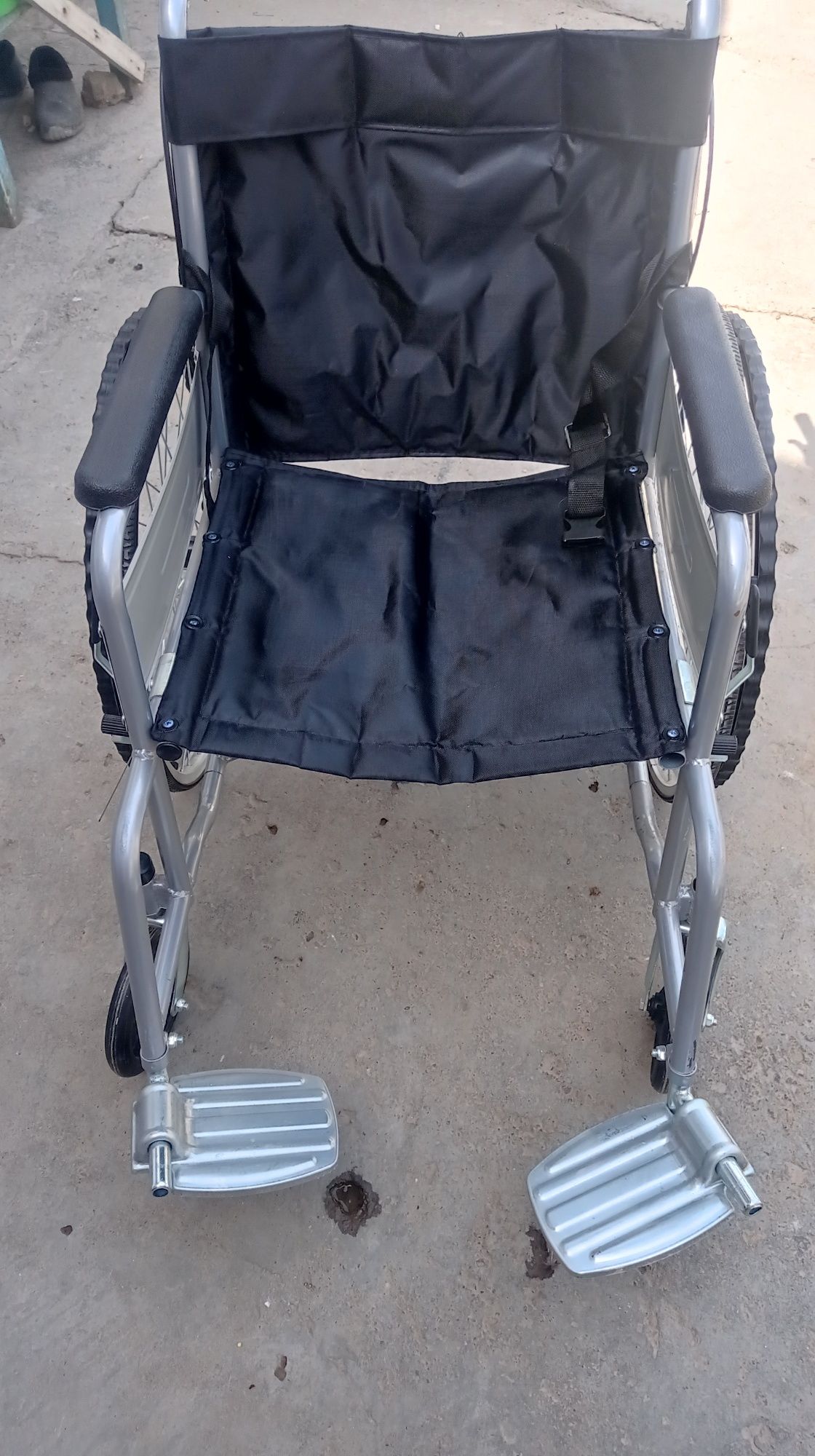 Продается инвалидное кресло