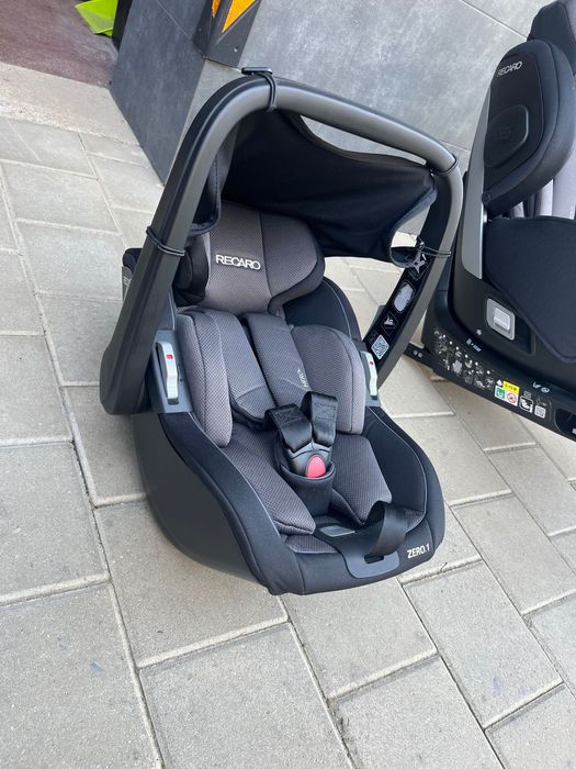 RECARO Стол за кола с кошница 2в1 I - Size (40-105 см) ZERO.1 ELITE