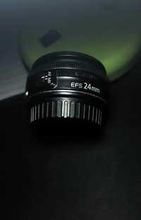 Canon Ef-s 24 mm f/2.8 STM