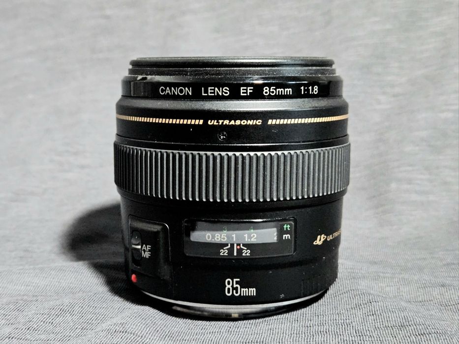 Canon 85 mm F1.8 EF