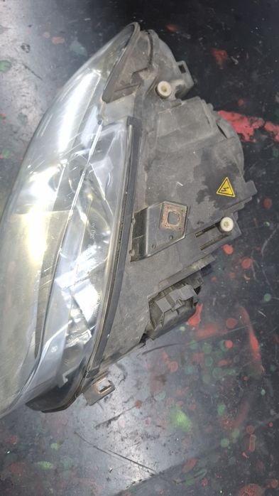 Vand far dr Audi  A4 B7  Xenon