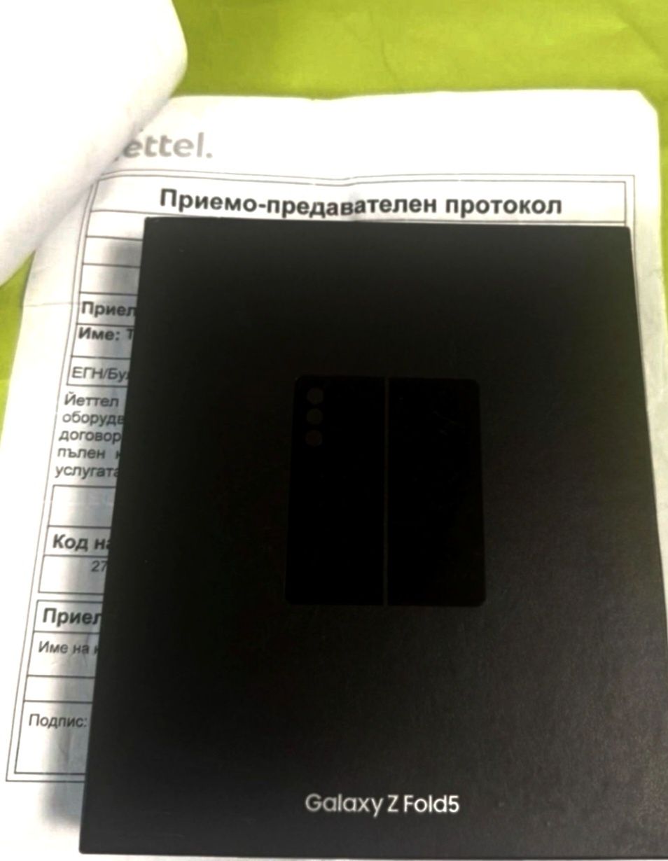КАТО НОВ 256GB Samsung Z Fold 5 Yettel Гаранция 3г. 2026 Black / Черен