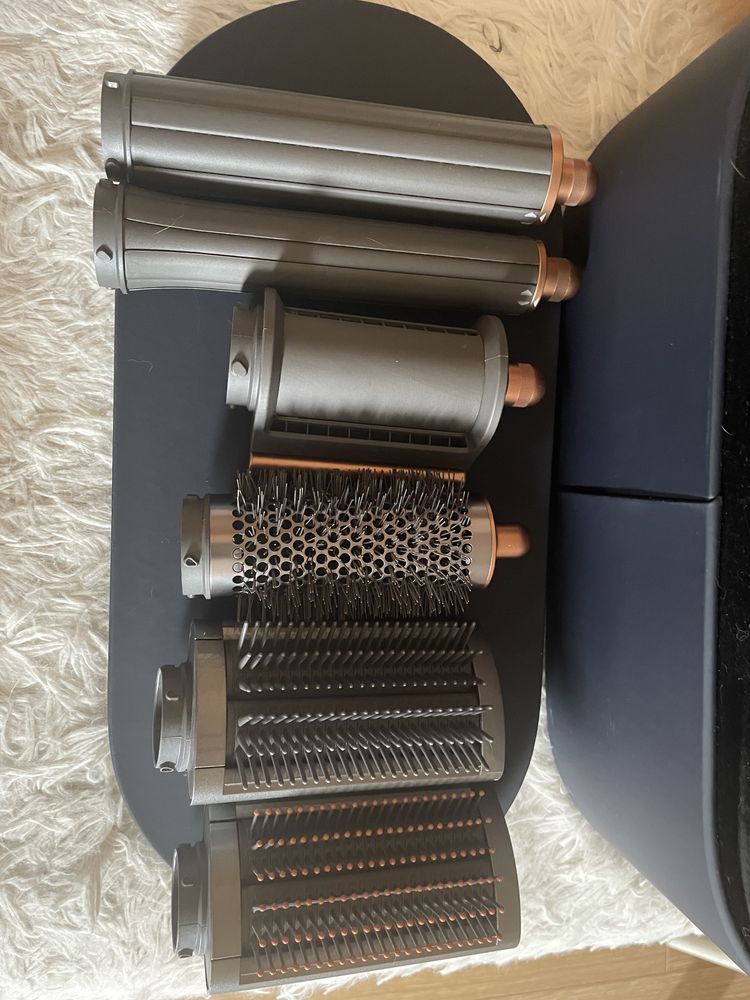 Dyson airwrap multi styler and dryer ( nickel/copper)