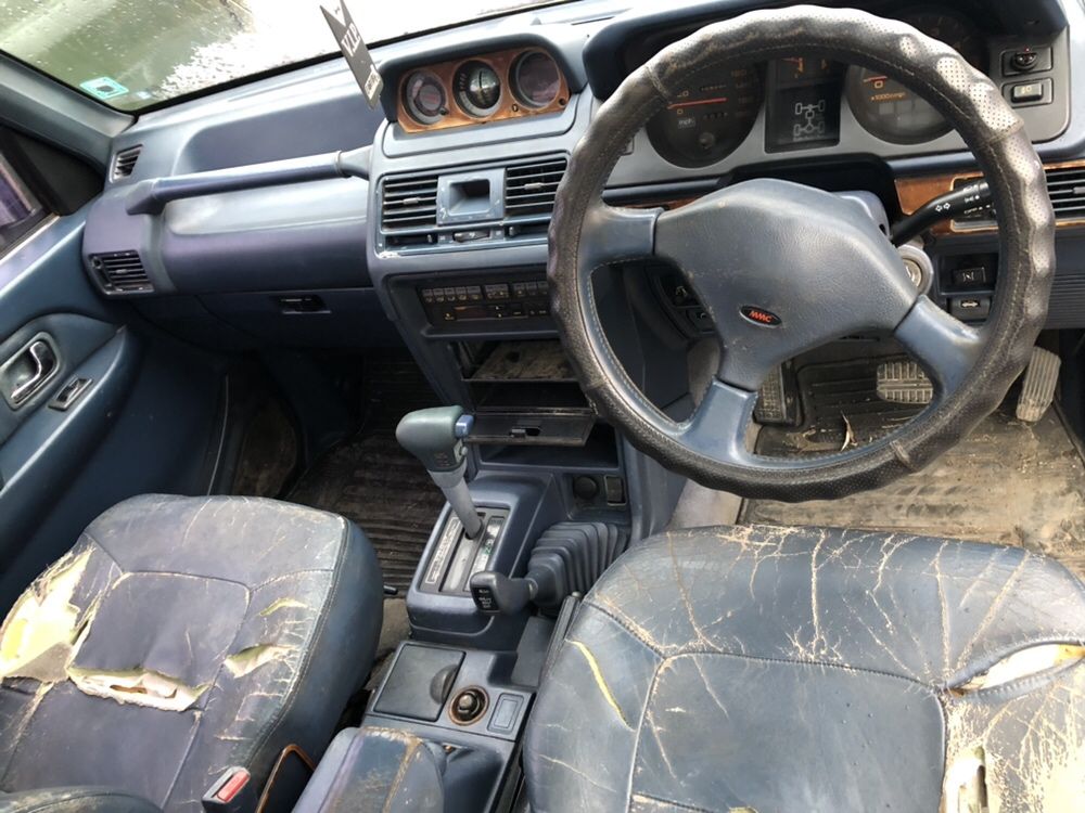 Mitsubishi Pajero 2.5D на части