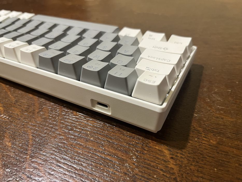 Механична клавиатура 60%