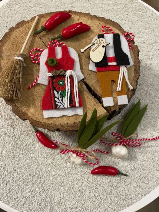 Мартеници -ръчна изработка