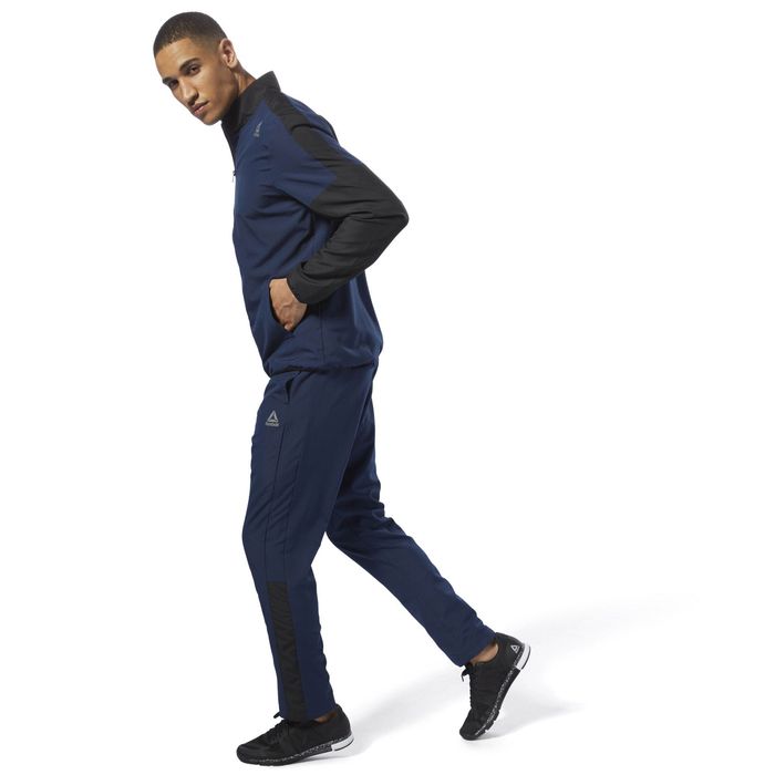 Спортен екип Reebok в отлично състояние S размер мъжки