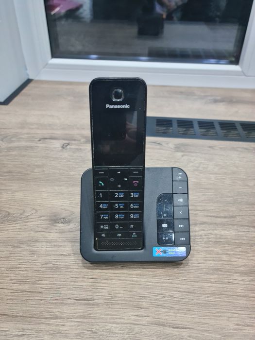 Радиотелефон Panasonic KX-TGH220