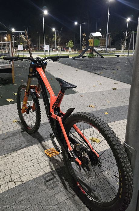 Продавам Canyon Sender cf 9.0 2020