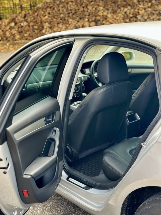 Audi A4 b8 2.0d 143cp