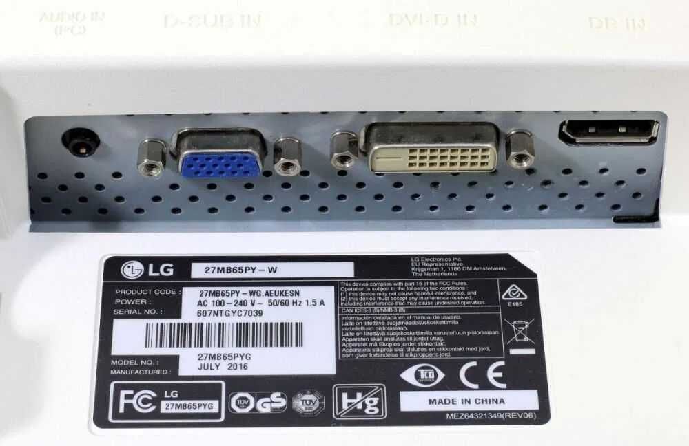 Monitor LED 27" LG Full HD 5ms IPS Boxe 1920 x 1080p Grad B Garantie