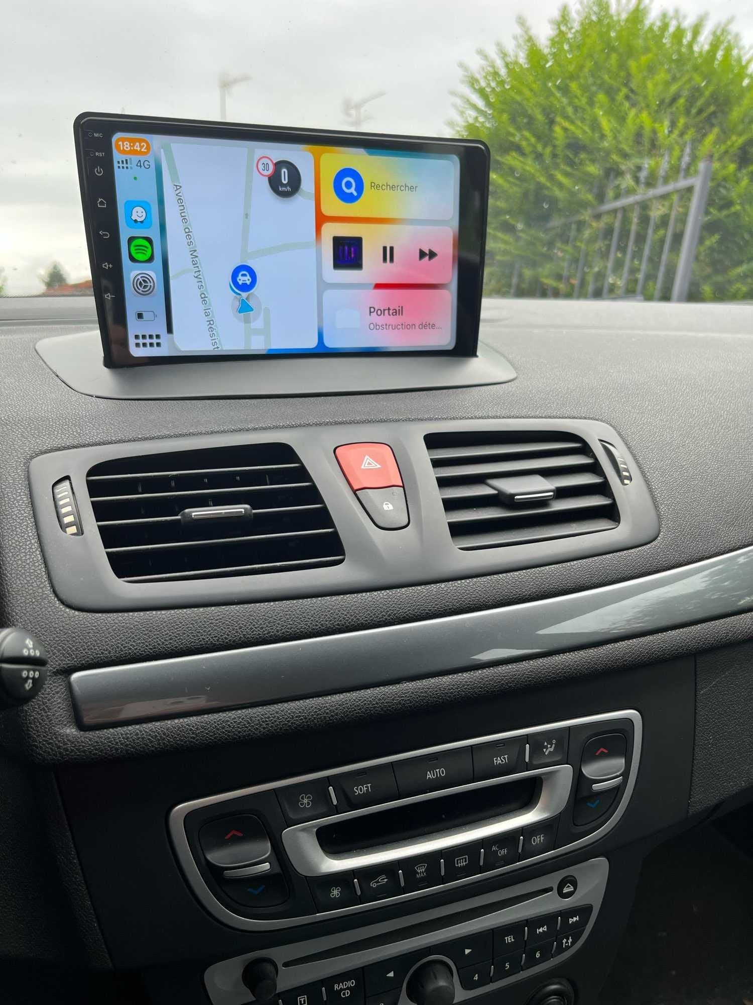 Navigatie Android Dedicata Renault Megane 3 / Fluence - CarPlay, DSP