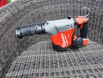 Corp Rotopercutor Milwaukee M18 FHAFOH16 cu aspirator integrat